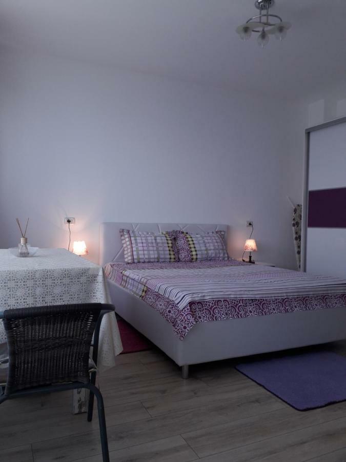 Studio Sunset Violet Mamaia Exterior foto
